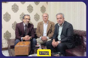 نادر دارستانی - سیدرضا مداح زاده - ایرج عرب